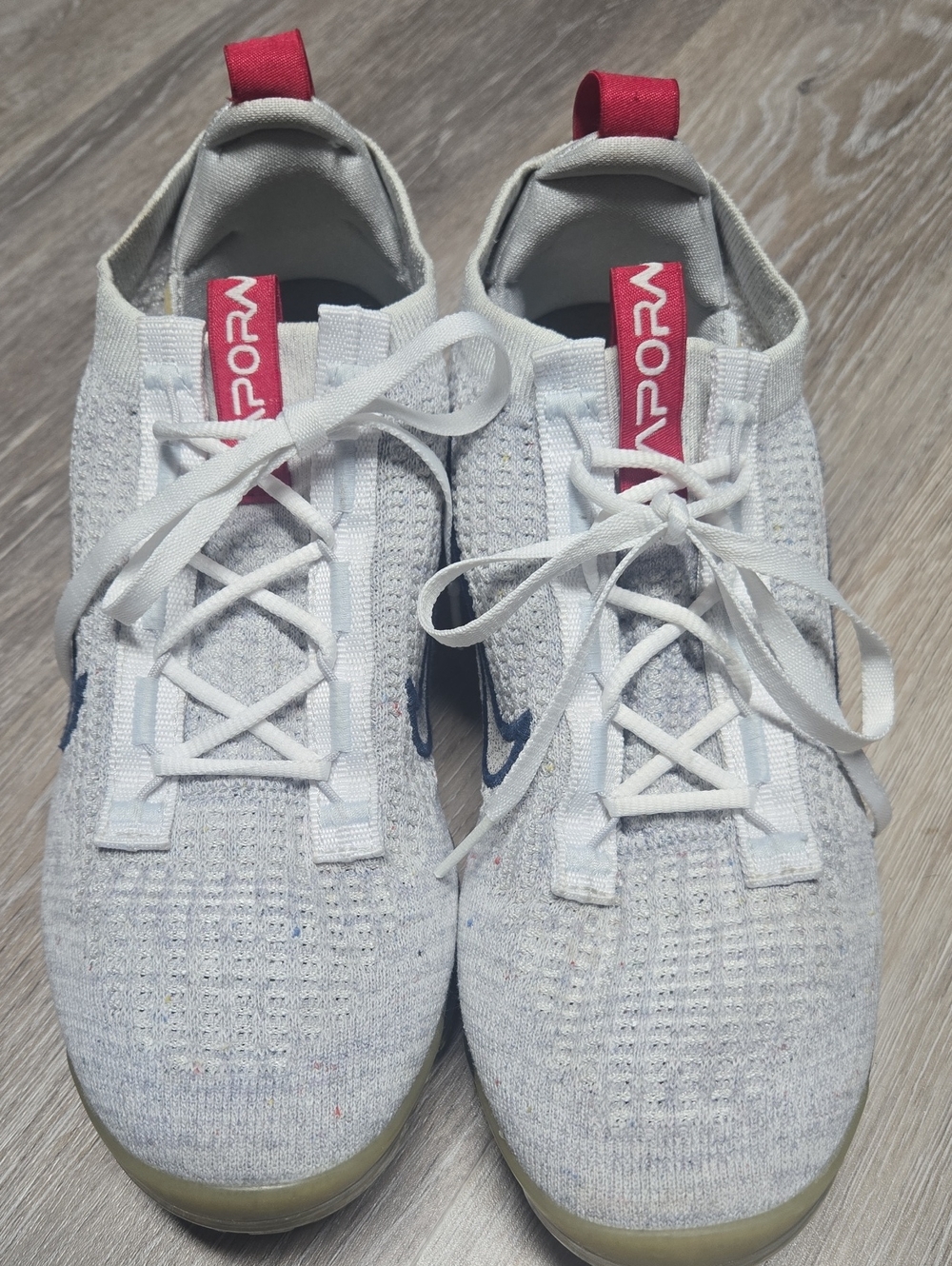 Nike White Knit Women's Sneakers with Red Pull Tabs